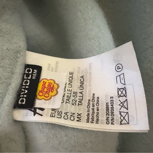 H&M Cream Beret with Red Details - Picture 4 of 5